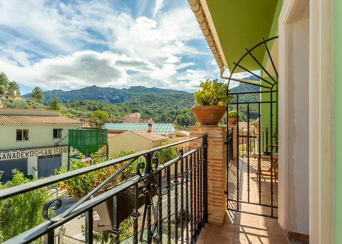 Hotel Rural Serrella