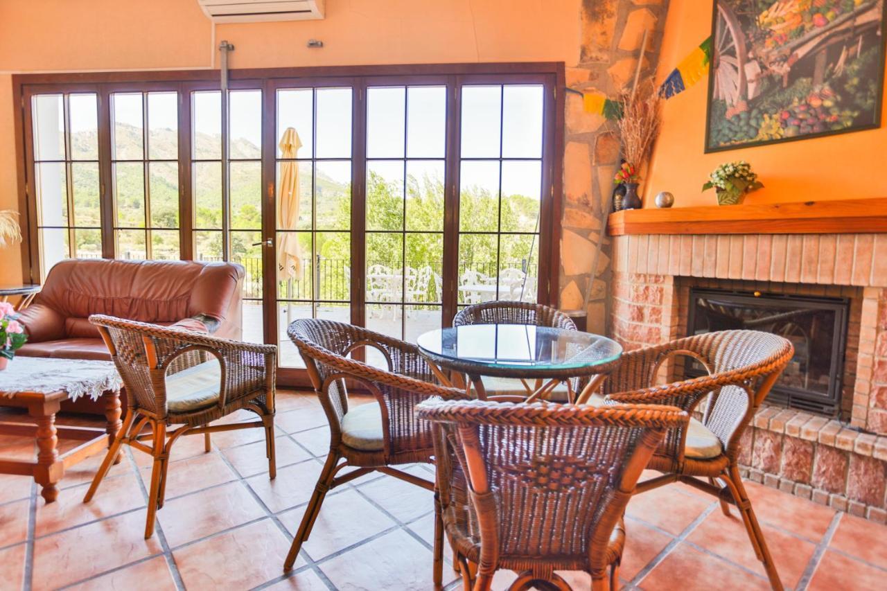 Hotel Rural Serrella 2*